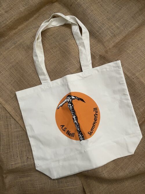 Fundraising Tote bag with the Summerhill Totem pole!!